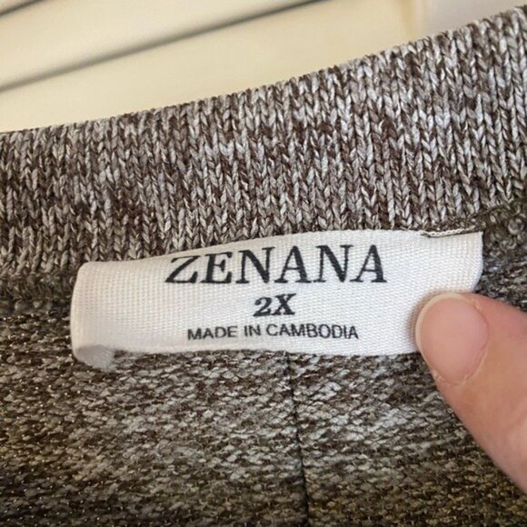 Zenana Women's Slouchy Brown Sweater Size 2X With Front Pocket & Long Sleeves - Picture 3 of 3